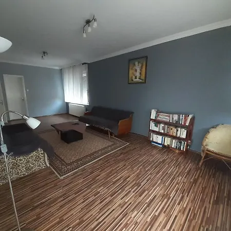 Hutasori Pensjonat *