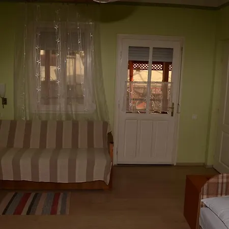 Pensjonat Hutasori *