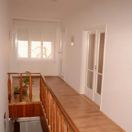 Guest house Hutasori Matraballa