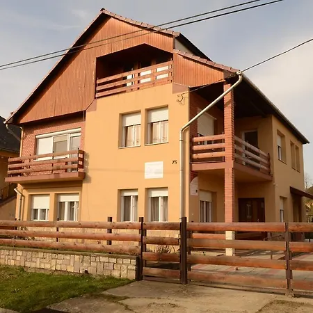 Pensjonat Hutasori